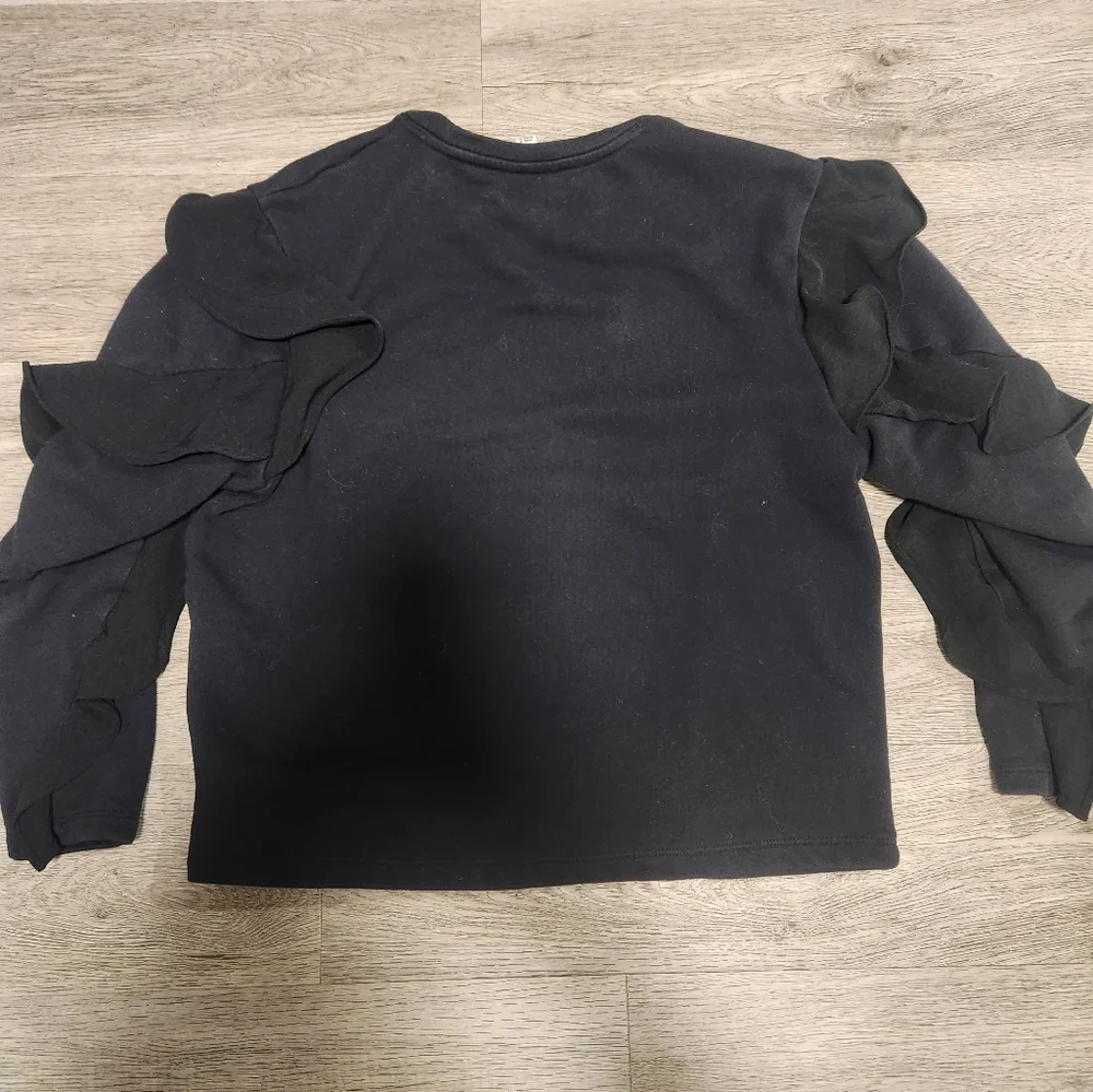 🔥Black ruffle top - Picture 3 of 3